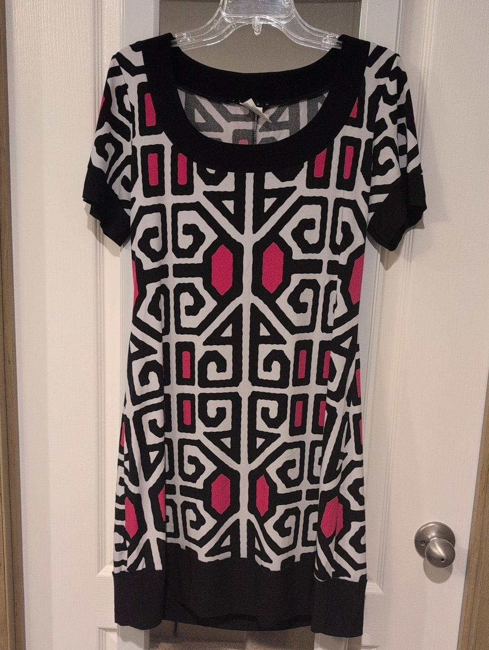 Tiana B. Black, White & Pink Geometric Short-Sleeve Tunic
